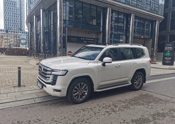 Toyota Land Cruiser cena 696468 przebieg: 1000, rok produkcji 2023 z Warszawa małe 326